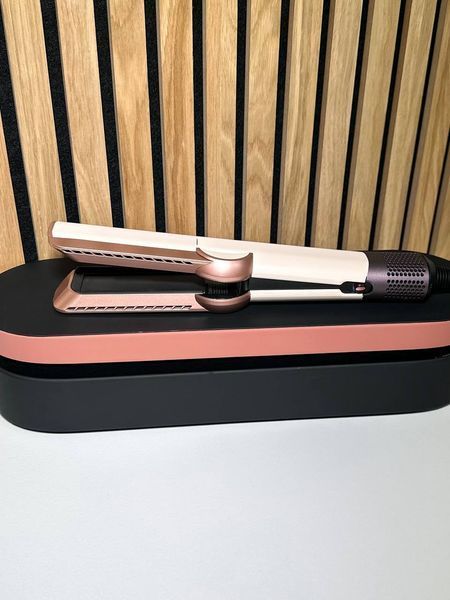 Выпрямитель для волос с кейсом HT01 Airstrait Ceramic Pink/Rose Gold Цвет: Нежно-розовый Id_083 фото